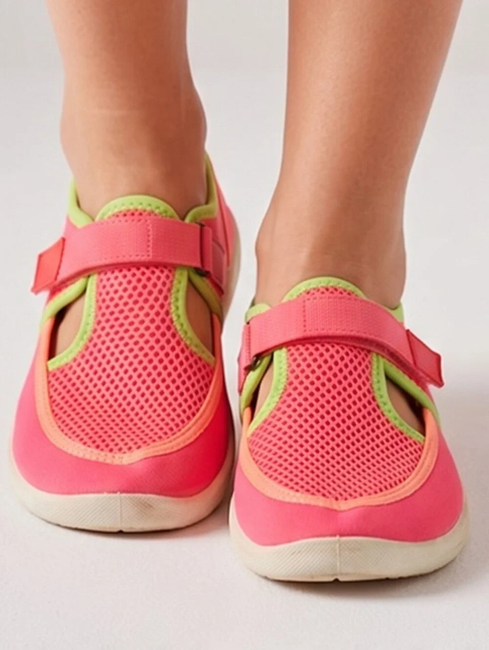 Pink Water Shoes Girls 4/5